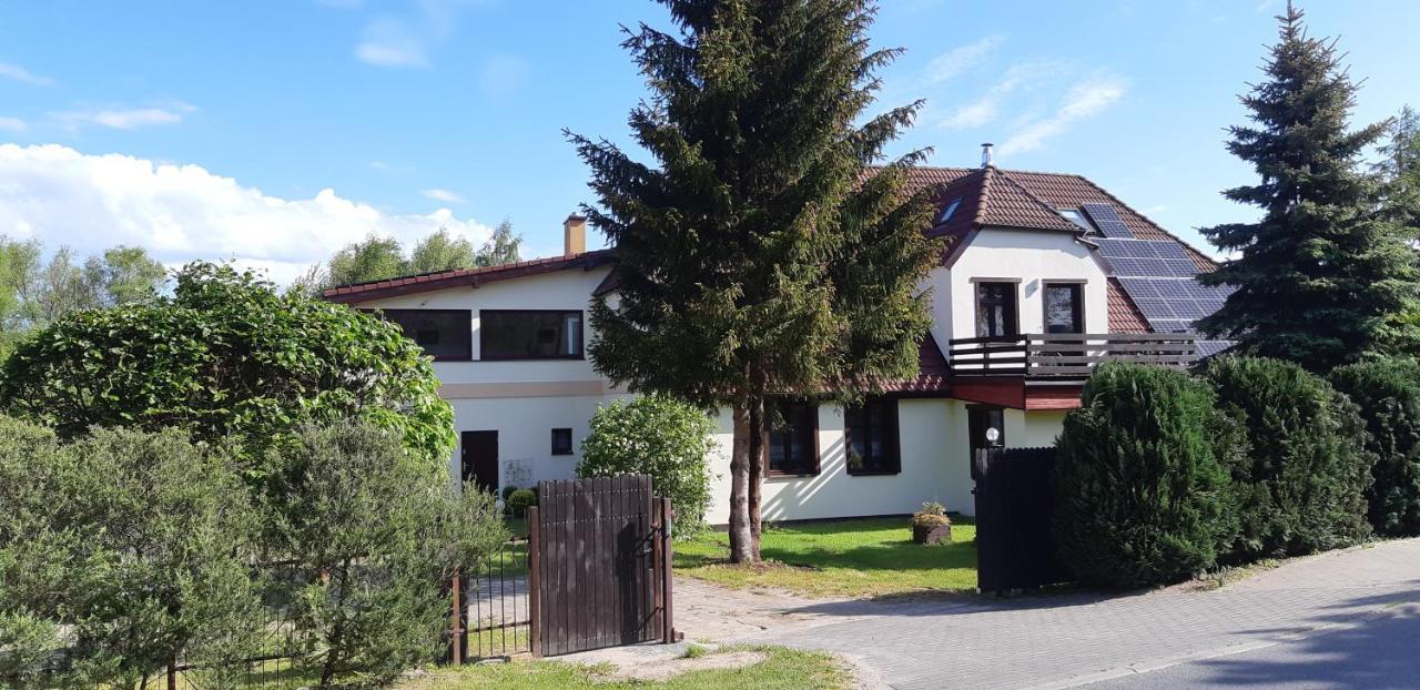 Marka Pokoje Goscinne Großmöllen Exterior foto